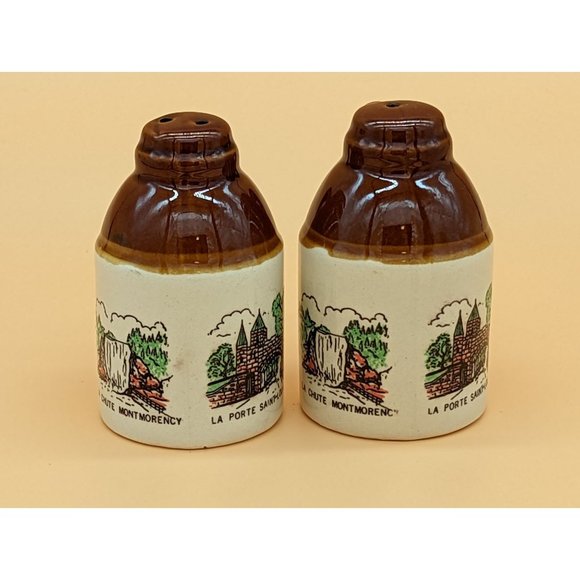 Vintage Salt and Pepper Shaker Jugs Souvenir La Porte Saint-Louis, Quebec - Picture 7 of 10